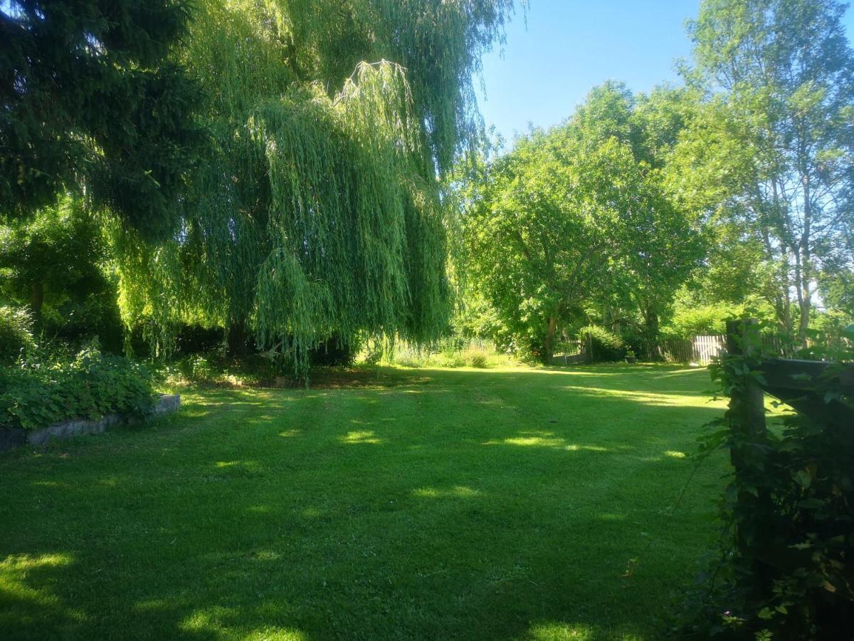 Gites Ferme De La Baie Roz sur Couesnon Bagian luar foto